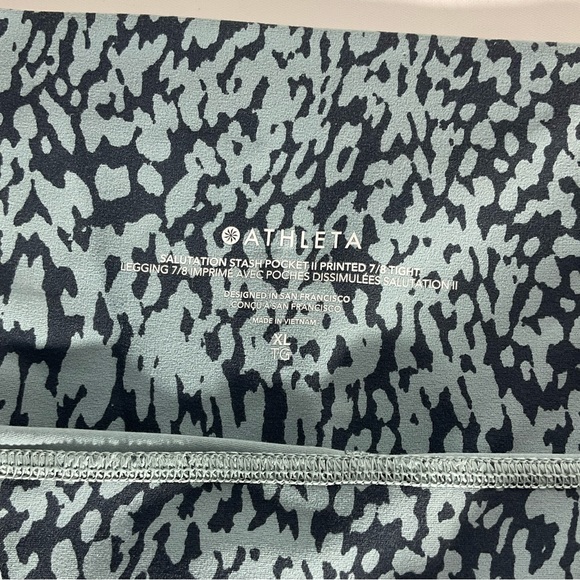 Athleta Salutation Stash Pocket II 7/8 Printed Grey Black Tight Leggings Size XL - Picture 2 of 13